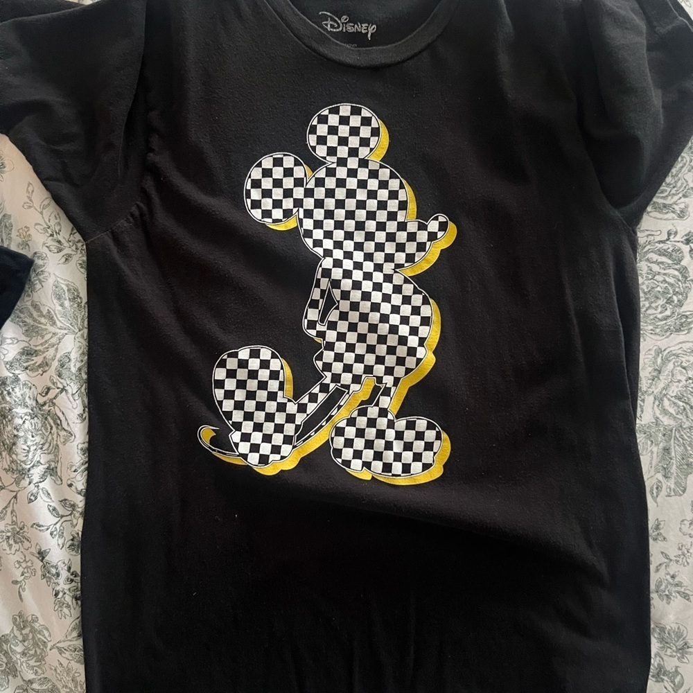 Hollister Black Top with White Script - Picture 6 of 10